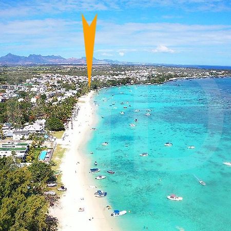 Caro'S Beachfront Trou aux Biches Exterior foto